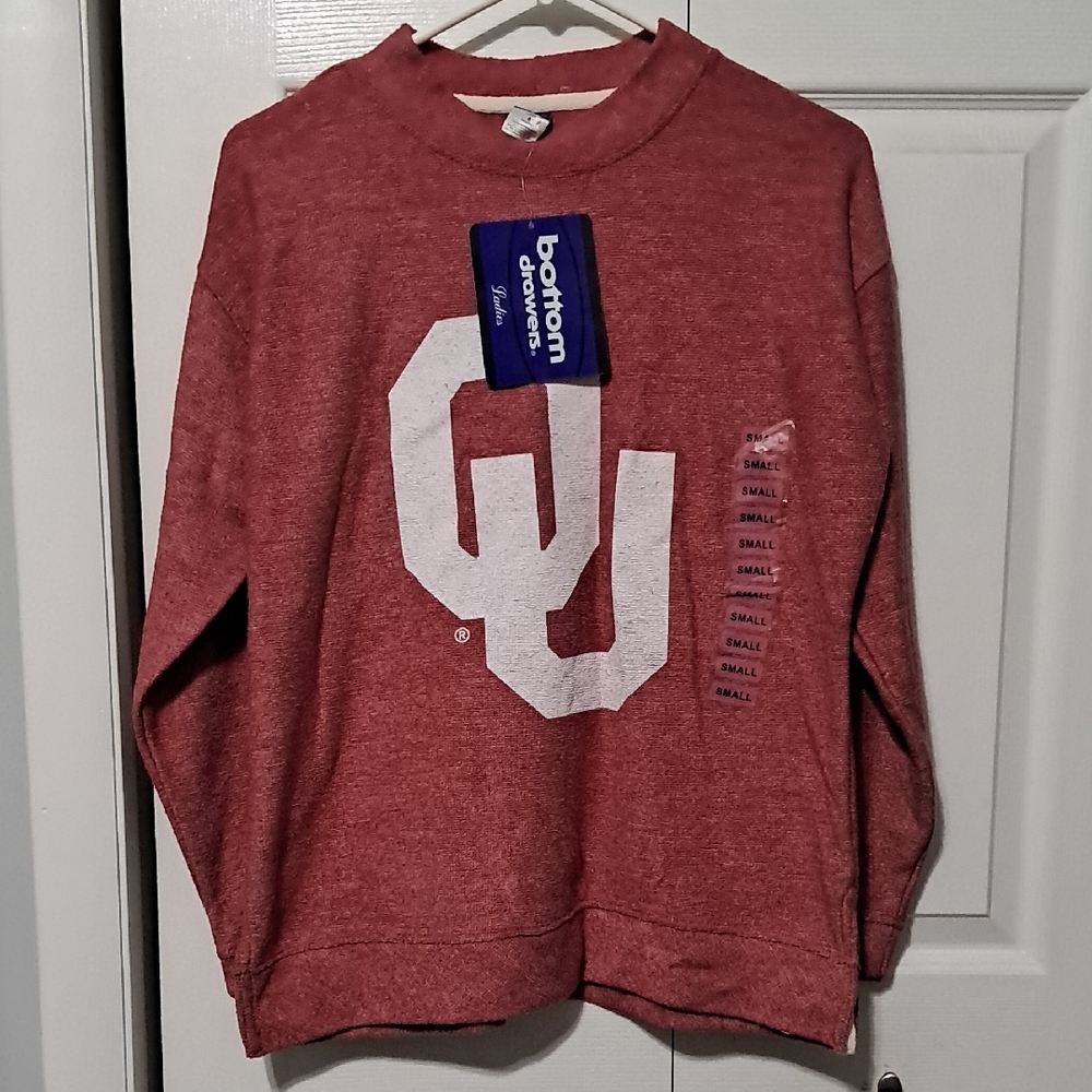 NWT! Red OU Sweatshirt Size Small